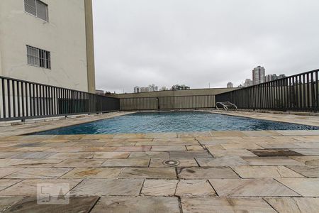 Apartamento para alugar com 70m², 2 quartos e 1 vagaÁrea comum - Piscina