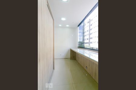 ESCRITORIO de apartamento para alugar com 3 quartos, 105m² em Asa Norte, Brasília