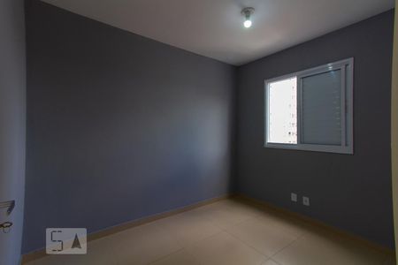 Quarto 1 de apartamento para alugar com 2 quartos, 45m² em Quinta da Paineira, São Paulo