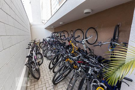 Apartamento para alugar com 31m², 1 quarto e sem vaga Apartamento para alugar com 31m², 1 quarto e sem vagaÁrea Comum Bicicletário