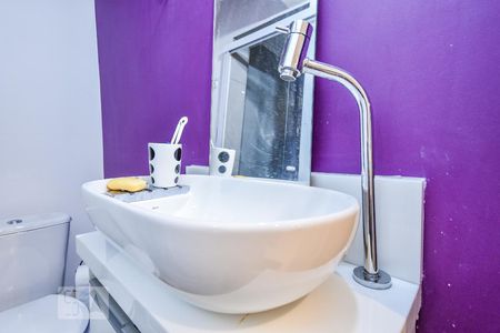 Banheiro Social de apartamento à venda com 2 quartos, 69m² em Sumaré, São Paulo