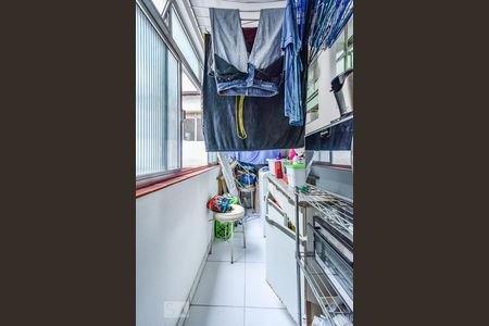 Apartamento à venda com 69m², 2 quartos e 1 vagaÁrea de Serviço