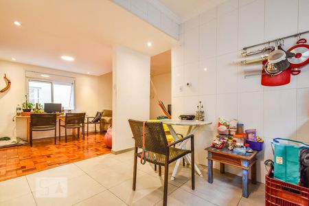 Apartamento à venda com 69m², 2 quartos e 1 vagaCozinha