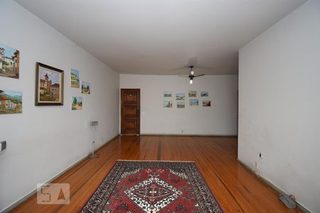 Sala  de apartamento à venda com 4 quartos, 142m² em Icaraí, Niterói