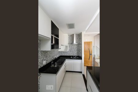 Apartamento à venda com 126m², 2 quartos e 2 vagasCozinha