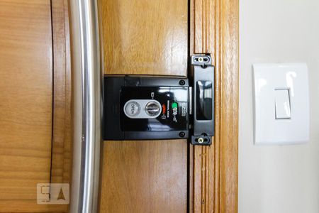 Apartamento à venda com 126m², 2 quartos e 2 vagasFechadura Eletronica