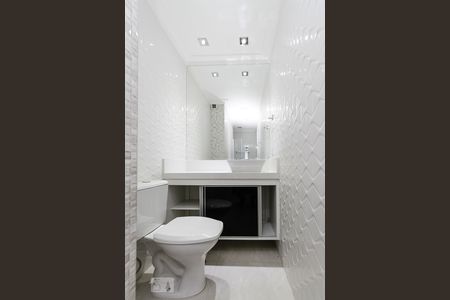 Apartamento à venda com 126m², 2 quartos e 2 vagasBanheiro 