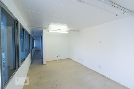 Casa à venda com 280m², 3 quartos e 4 vagas Casa à venda com 280m², 3 quartos e 4 vagasEdícula Piso Superior