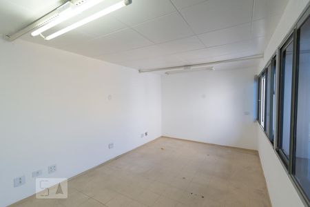 Casa à venda com 280m², 3 quartos e 4 vagas Casa à venda com 280m², 3 quartos e 4 vagasEdícula Piso Superior