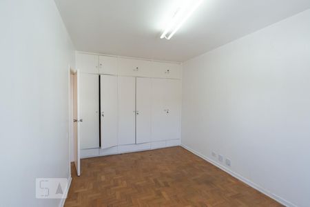 Casa à venda com 280m², 3 quartos e 4 vagas Casa à venda com 280m², 3 quartos e 4 vagasQuarto 1