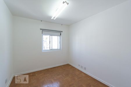 Casa à venda com 280m², 3 quartos e 4 vagas Casa à venda com 280m², 3 quartos e 4 vagasQuarto 2
