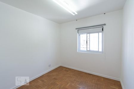 Casa à venda com 280m², 3 quartos e 4 vagas Casa à venda com 280m², 3 quartos e 4 vagasQuarto 2