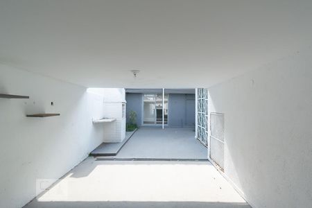 Casa à venda com 280m², 3 quartos e 4 vagas Casa à venda com 280m², 3 quartos e 4 vagasGaragem