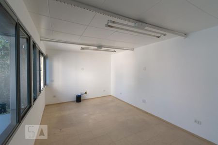 Casa à venda com 280m², 3 quartos e 4 vagas Casa à venda com 280m², 3 quartos e 4 vagasEdícula Piso Superior