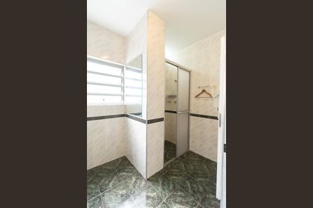 Casa à venda com 280m², 3 quartos e 4 vagas Casa à venda com 280m², 3 quartos e 4 vagasBanheiro Suíte