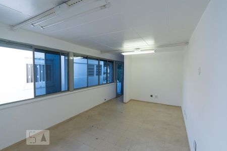 Casa à venda com 280m², 3 quartos e 4 vagas Casa à venda com 280m², 3 quartos e 4 vagasEdícula Piso Superior