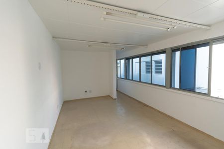 Casa à venda com 280m², 3 quartos e 4 vagas Casa à venda com 280m², 3 quartos e 4 vagasEdícula Piso Superior