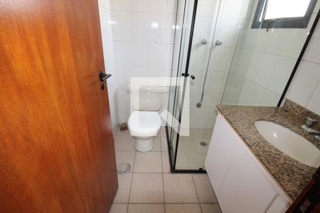 Apartamento para alugar com 215m², 3 quartos e 2 vagasQuarto 2 - Banheiro