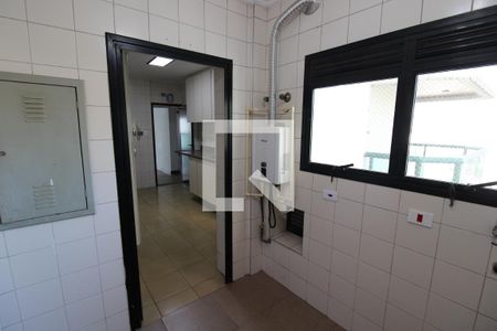 Apartamento para alugar com 215m², 3 quartos e 2 vagasÁrea de Serviço
