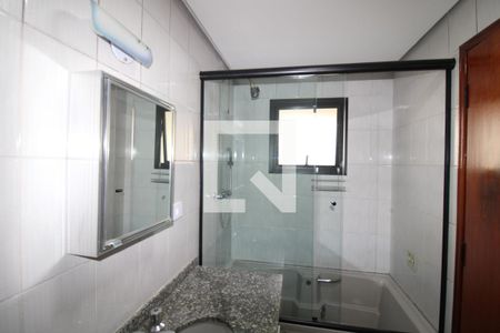 Apartamento para alugar com 215m², 3 quartos e 2 vagasQuarto 1 - Banheiro