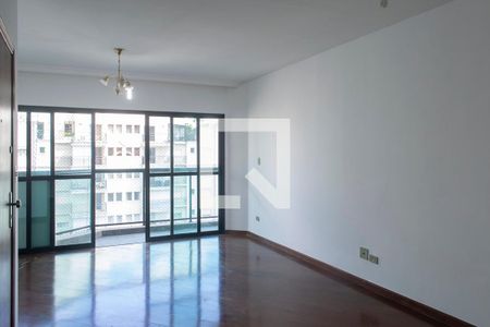 Apartamento para alugar com 215m², 3 quartos e 2 vagasSala