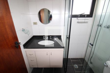Apartamento para alugar com 215m², 3 quartos e 2 vagasQuarto 3 - Banheiro