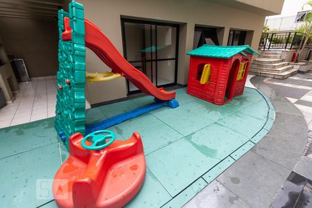 Apartamento para alugar com 115m², 3 quartos e 2 vagasÁrea Comum Playground