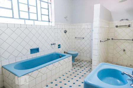 Casa à venda com 350m², 7 quartos e 8 vagas Casa à venda com 350m², 7 quartos e 8 vagasBanheiro Social