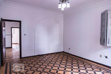Casa à venda com 350m², 7 quartos e 8 vagas Casa à venda com 350m², 7 quartos e 8 vagasQuarto 3