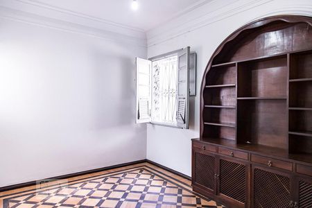 Casa à venda com 350m², 7 quartos e 8 vagas Casa à venda com 350m², 7 quartos e 8 vagasSala de TV