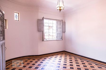 Casa à venda com 350m², 7 quartos e 8 vagas Casa à venda com 350m², 7 quartos e 8 vagasQuarto 2