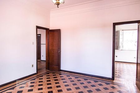 Casa à venda com 350m², 7 quartos e 8 vagas Casa à venda com 350m², 7 quartos e 8 vagasQuarto 2