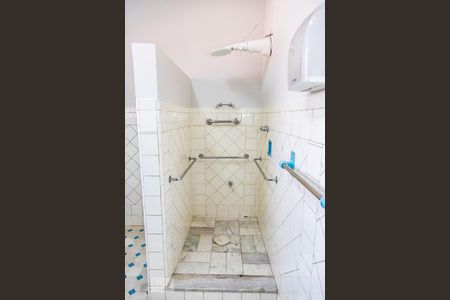 Casa à venda com 350m², 7 quartos e 8 vagas Casa à venda com 350m², 7 quartos e 8 vagasBanheiro Social