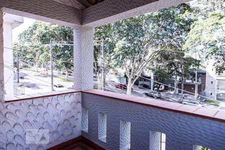 Casa à venda com 350m², 7 quartos e 8 vagas Casa à venda com 350m², 7 quartos e 8 vagasVaranda