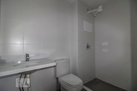 Banheiro Dormitorio de apartamento à venda com 1 quarto, 42m² em Jardim do Salso, Porto Alegre