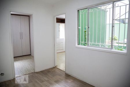 Sala de apartamento para alugar com 2 quartos, 44m² em Jardim Dona Sinhá, São Paulo