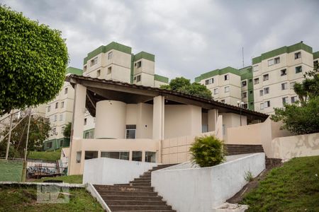 Apartamento para alugar com 44m², 2 quartos e 1 vaga Apartamento para alugar com 44m², 2 quartos e 1 vagaÁrea comum - Salão de festas