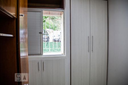 Quarto 1 de apartamento para alugar com 2 quartos, 44m² em Jardim Dona Sinhá, São Paulo