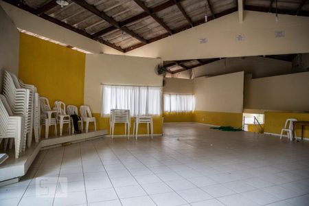 Apartamento para alugar com 44m², 2 quartos e 1 vaga Apartamento para alugar com 44m², 2 quartos e 1 vagaÁrea comum - Salão de festas