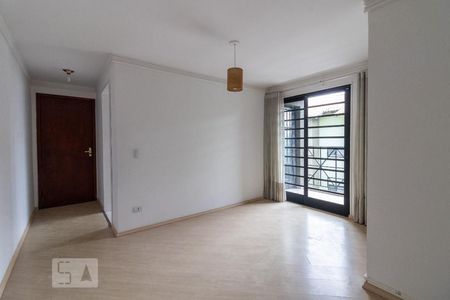 Sala de apartamento para alugar com 2 quartos, 80m² em São Lourenço, Curitiba