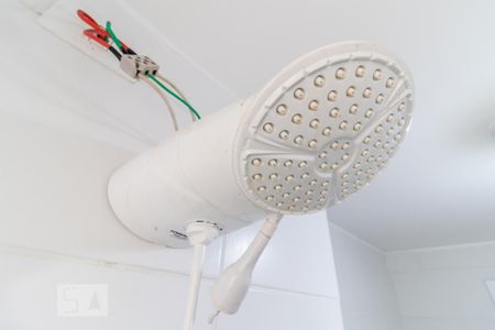 Apartamento para alugar com 51m², 2 quartos e 1 vagaDetalhe do Banheiro