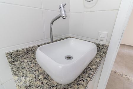 Detalhe do Banheiro de apartamento à venda com 2 quartos, 51m² em Centro, Barueri