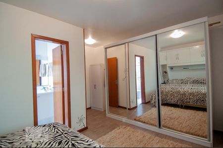 Apartamento para alugar com 270m², 4 quartos e 3 vagas Apartamento para alugar com 270m², 4 quartos e 3 vagasQuarto Suíte