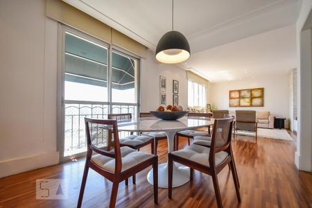 Apartamento à venda com 189m², 3 quartos e 3 vagas Apartamento à venda com 189m², 3 quartos e 3 vagasSala de Jantar