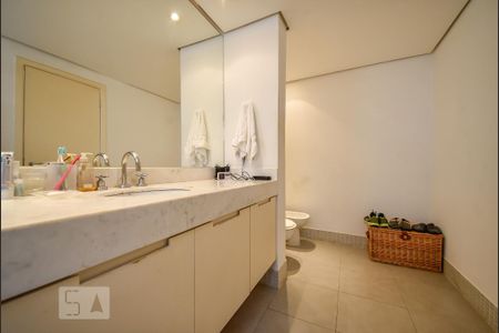 Apartamento à venda com 189m², 3 quartos e 3 vagas Apartamento à venda com 189m², 3 quartos e 3 vagasBanheiro do Quarto 3