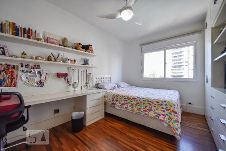 Apartamento à venda com 189m², 3 quartos e 3 vagas Apartamento à venda com 189m², 3 quartos e 3 vagasQuarto 2 - Suíte
