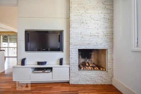 Sala de TV de apartamento à venda com 3 quartos, 189m² em Real Parque, São Paulo