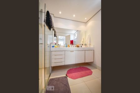 Apartamento à venda com 189m², 3 quartos e 3 vagas Apartamento à venda com 189m², 3 quartos e 3 vagasBanheiro do Quarto 2