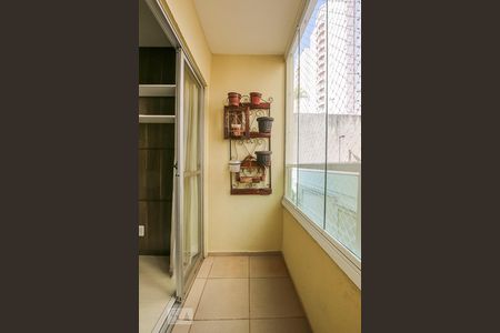 Sacada de apartamento à venda com 3 quartos, 64m² em Mansões Santo Antônio, Campinas