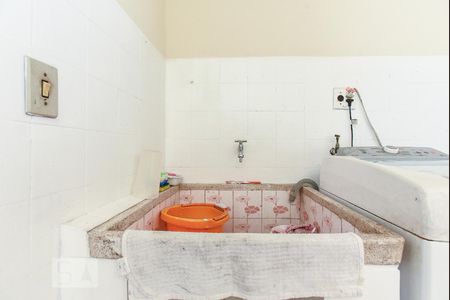 Casa à venda com 97m², 2 quartos e 1 vagaQuintal